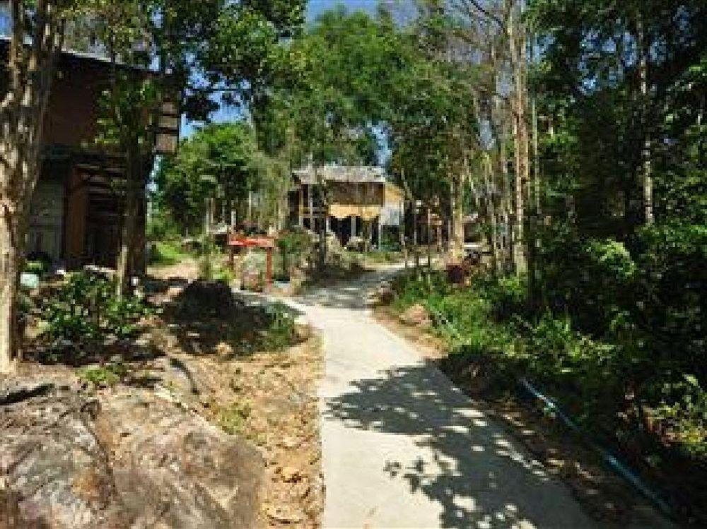 Phutawan Bamboo Resort Ko Phi Phi Exterior foto