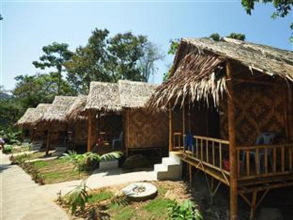 Phutawan Bamboo Resort Ko Phi Phi Exterior foto